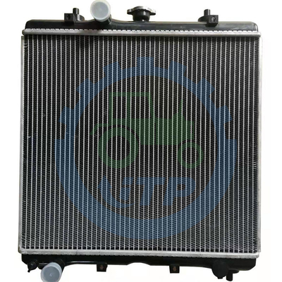 M5660 M7040 M5140 Kubotaのトラクターの予備品のラジエーター3C001-17100